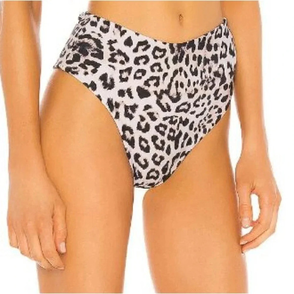 Mikoh Moni Bikini Top & Waikui 2 Bikini Bottoms, wild - Picture 8 of 13